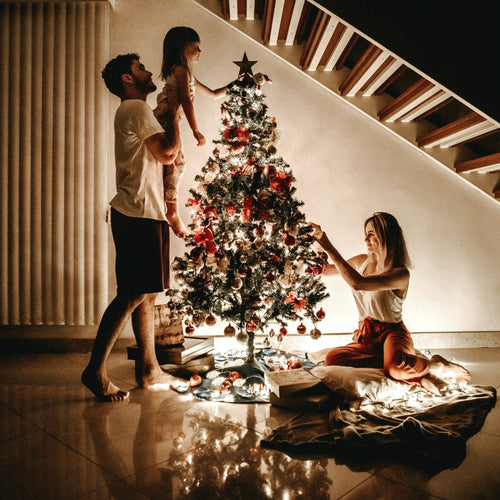 10 Gift ideas for new parents (that are actually useful) - Mustela Australia - 1
