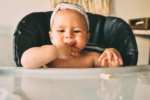 baby-with-hand-in-mouth - Mustela Australia - 1