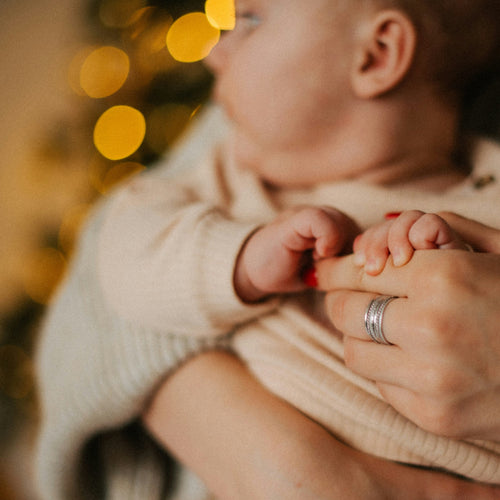 5 Keys to a New Year’s Eve with Your Baby — Without the Mental Load - Mustela Australia - 1