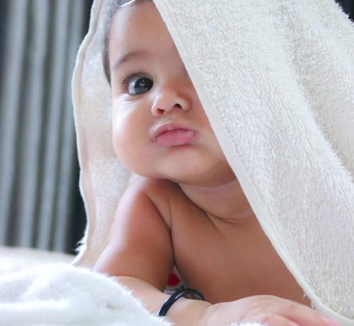 What Is Wet Wrapping, and Can It Help Your Baby's Eczema? - Mustela Australia - 1