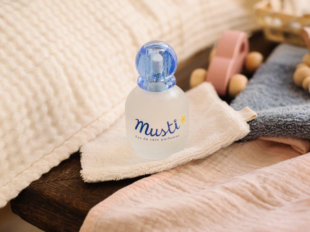 Musti-eau-de-soin-baby-perfume-mustela-1000x750-jpg