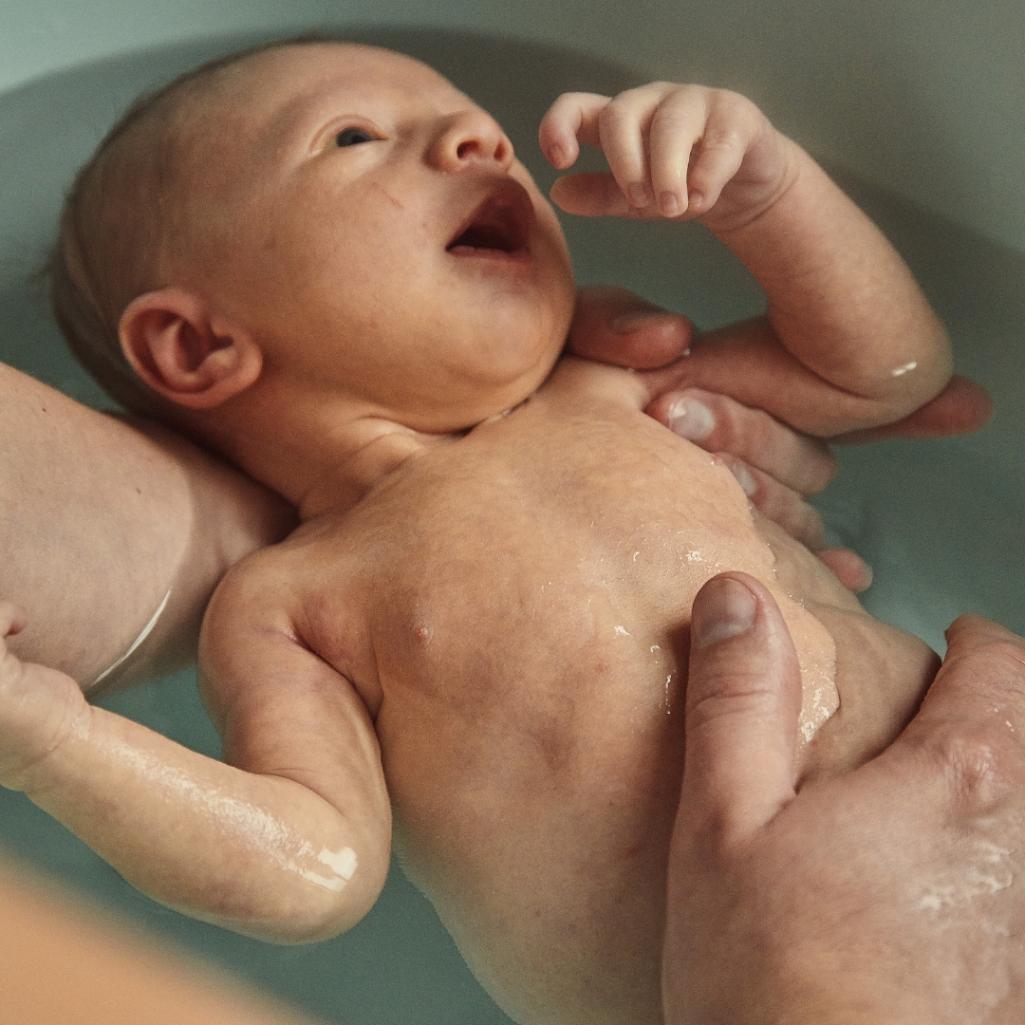 Bath-newborn